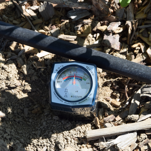 soil pH and moisture meter